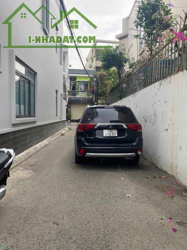 Lô đất hẻm 146 lã xuân oai DT 51m vị trí đẹp