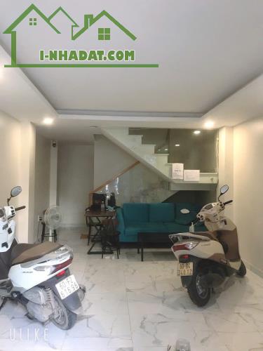 Cần Bán Nhà MT Dương Quảng Hàm P5 ,4mx25m ,4 lầu Giá Bán 15 tỷ Thương lượng Mạnh . - 1
