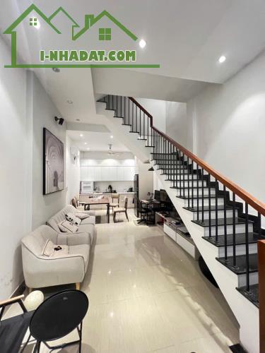 BÁN NHÀ MẶT PHỐ NGUYỄN TRÃI - KIM CƯƠNG GIỮA LÒNG THANH XUÂN
