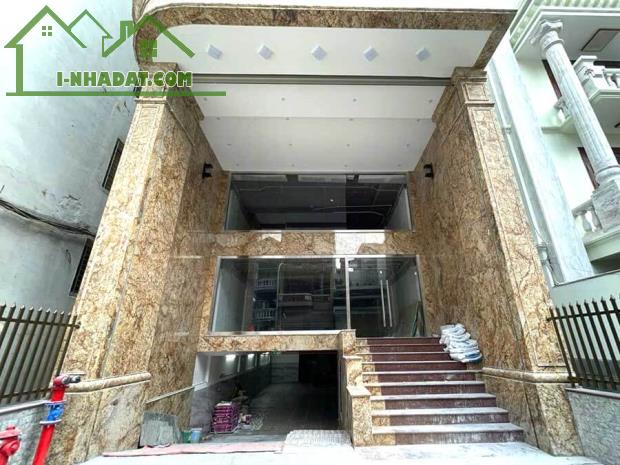 Cho Thuê Tòa Văn Phòng 9 Tầng Xây Mới MP Trung Liệt, Vị Trí Lô Góc,DT 267m2. Giá 290 Tr.th - 2