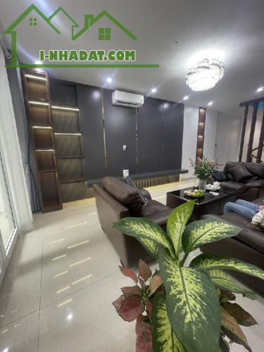 Bàn nhà mới đẹp 4 thoáng, đủ nội thất, 38m2 x 5 tầng, Nguyễn Văn Cừ, Long Biên. Giá 6 tỷ 7 - 4