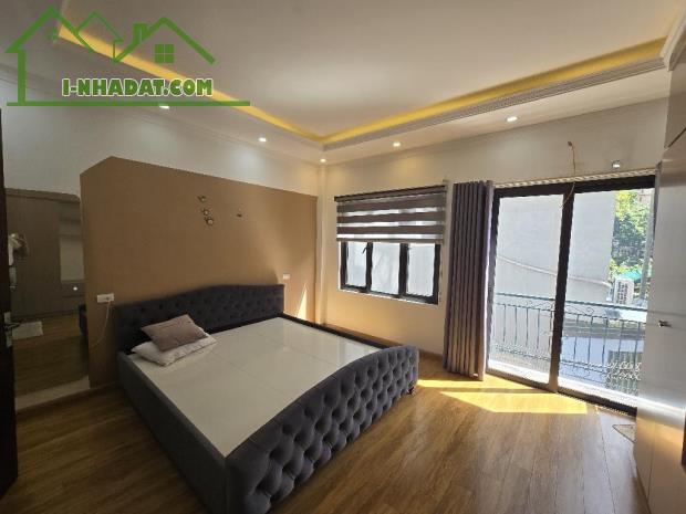 Bàn nhà mới đẹp 4 thoáng, đủ nội thất, 38m2 x 5 tầng, Nguyễn Văn Cừ, Long Biên. Giá 6 tỷ 7 - 1