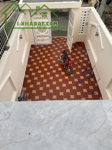 BÁN NHÀ MẶT TIỀN LÊ VĂN VIỆT - 3 TẦNG, 3PN, 4WC - NHỈNH 8 TỶ (TL) - 3