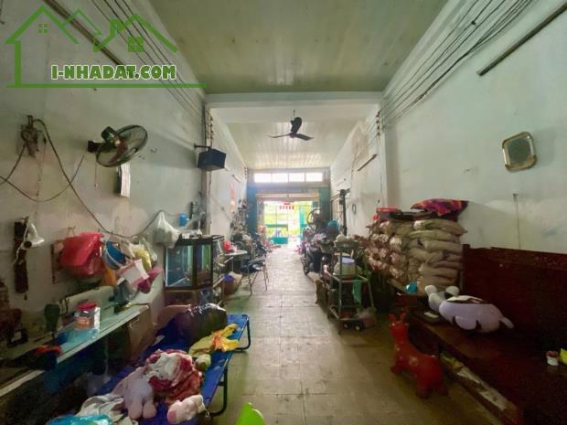 HÀNG HIẾM TRUNG TÂM TÂN PHÚ-NGANG 4.7M VUÔNG A4- HOÀN CÔNG ĐỦ-KHÔNG LỘ GIỚI- 2 TẦNG - HẺM - 2
