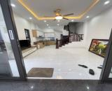 Siêu phẩm Hồng Tiến, 5 tầng, 35m2 ngõ thông ô tô, đủ nội thất, giá 6 tỷ hơn