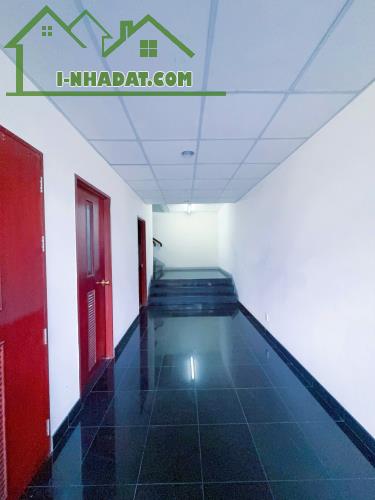 Bán tòa nhà 5 tầng mặt tiền Đồng Khởi gần bệnh viện Đồng Nai, hơn 200m2, giá 39 tỷ. - 3