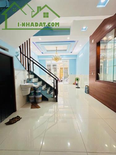 BÁN NHÀ MẶT TIỀN NGANG 5M 50M2 KINH DOANH – GẦN NGÃ TƯ 4 XÃ – hơn 6 TỶ