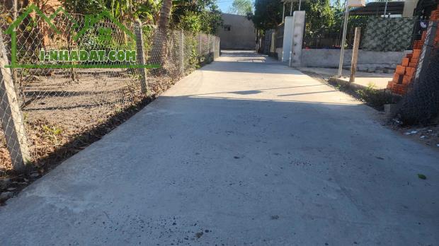 Bán 183m2 đất thổ cư Hẻm Trưng Trắc, Tân An, thị xã LaGi giá rẻ 1 tỷ - 2
