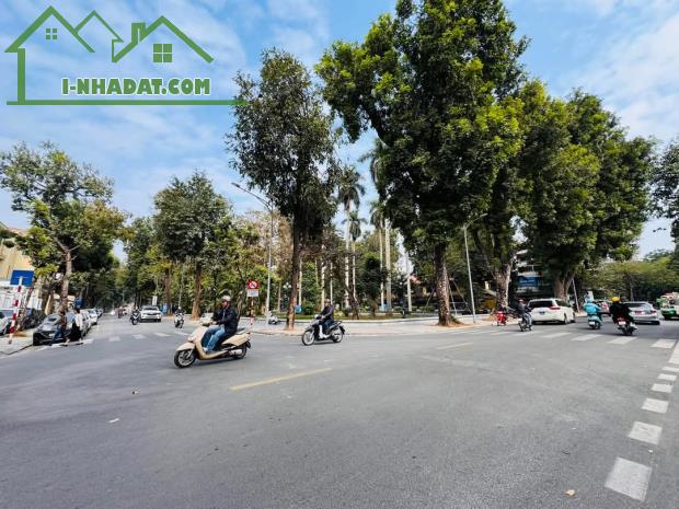 BÁN ĐẤT MP CỔ:LÊ QUÝ ĐÔN- HAI BÀ TRƯNG.    -DT:402M2 X 15M.MT.