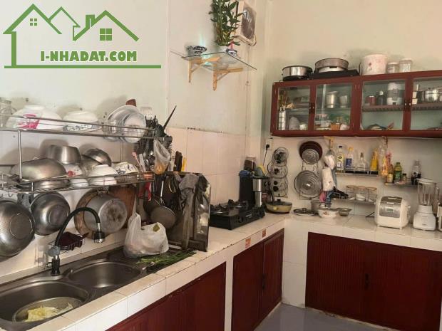 Bán nhà 1 trệt 1 lầu hẻm ô tô đường Nguyễn Khuyến, Vĩnh Hải, Nha Trang, giá chỉ 2,73 tỷ - 1