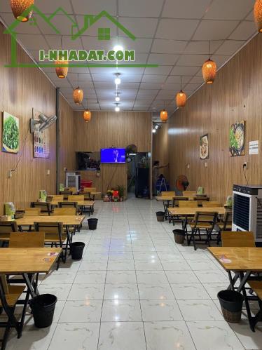 Sang mặt bằng đường Lã Xuân Oai ( cách ngã ba Lò Lu 200m)