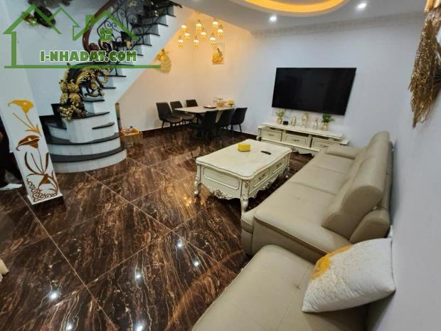 💥💯Bán nhà chính chủ phố Đào Tấn-Ba Đình. 73m2-Ngõ thông,đầy đủ tiện nghi chỉ với 9,5 tỷ