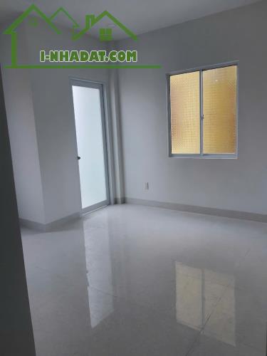 Bán nhanh căn nhà 1 trệt 2 lầu ngay TTTP 2 mặt tiền cách Lê Hồng Phong 30m dt 84m giá 3ty2 - 2