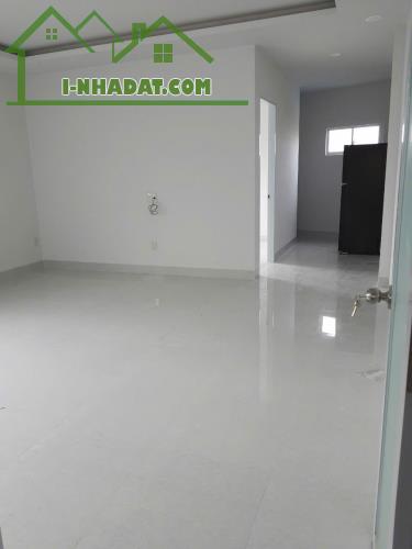 Bán nhanh căn nhà 1 trệt 2 lầu ngay TTTP 2 mặt tiền cách Lê Hồng Phong 30m dt 84m giá 3ty2 - 3