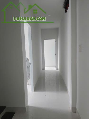 Bán nhanh căn nhà 1 trệt 2 lầu ngay TTTP 2 mặt tiền cách Lê Hồng Phong 30m dt 84m giá 3ty2 - 4