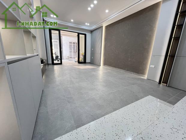 Chính chủ bán nhà Đường Láng, Đống Đa, 35m2, 7 tầng Thang máy mới cứng, 9 tỷ - 2