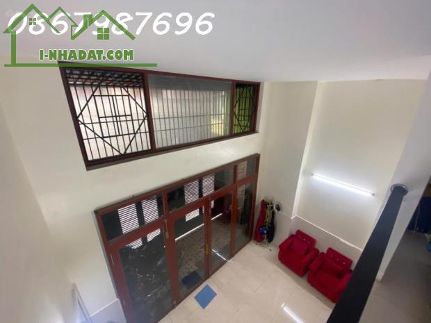 🏠 Bán nhà 3 tầng Phường Phước Tân, Nha Trang – đậu ô tô trong nhà, hạ giá 300 triệu!