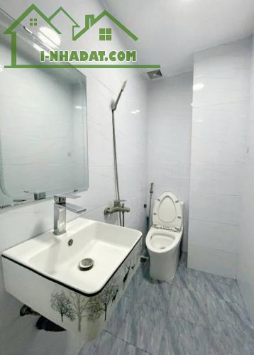 Bán Gấp Nhà Nguyễn Văn Cừ, Long Biên 38m2, 5T chỉ 6,35 tỷ (cách ô tô đỗ 35m) - 2