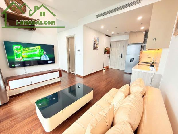 (ĐỘC ĐÁO) Bán chung cư MASTERI C - Vinhomes Smart City 62m + 2PN 2VS hướng mát hơn 5 tỷ tặ