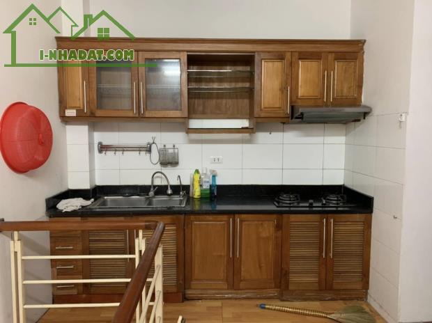 Bán nhà Ngõ 20 Hào Nam, diện tích 32/37T2 x 5 tầng, mặt tiền 3.5m, giá 8.2 tỷ - 3