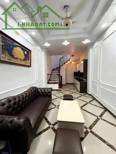 Bán nhà ngõ 1081 Hồng Hà, DT 35m, 5 tầng mới, MT 3.2m, giá 7.3 tỷ.