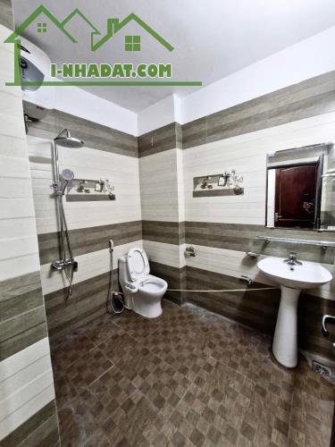 Bán nhà ngõ 1081 Hồng Hà, DT 35m, 5 tầng mới, MT 3.2m, giá 7.3 tỷ. - 4