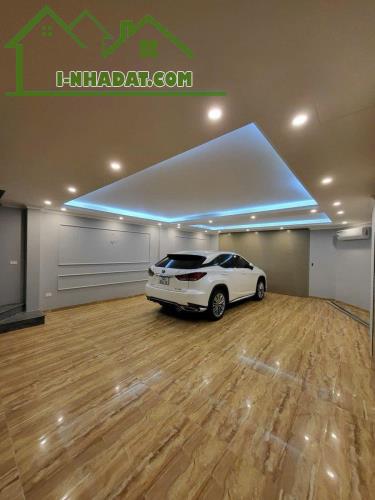 Bán nhà lô góc Nguyễn Ngọc Nại – 2 mặt ô tô tránh, 65m², MT 7m ngõ thông giá 23 tỷ