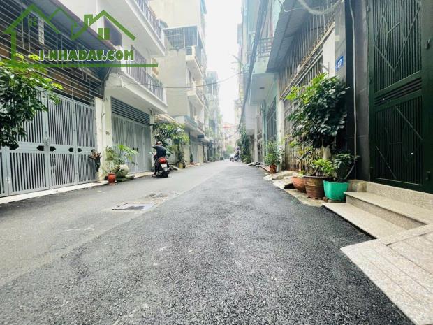 Bán nhà lô góc Nguyễn Ngọc Nại – 2 mặt ô tô tránh, 65m², MT 7m ngõ thông giá 23 tỷ - 1