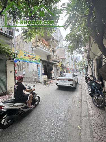 Chưa đến 3 tỷ nhà ngõ 66 Ngọc lâm, oto qua nhà, 17m x 3T ở luôn. 1 căn Duy nhất. LH