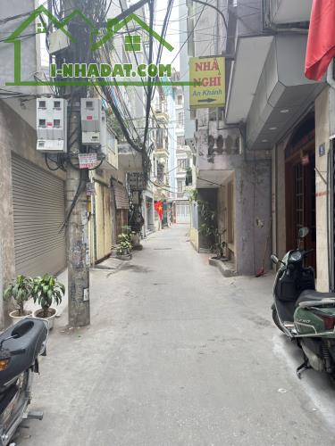 Chưa đến 3 tỷ nhà ngõ 66 Ngọc lâm, oto qua nhà, 17m x 3T ở luôn. 1 căn Duy nhất. LH - 1