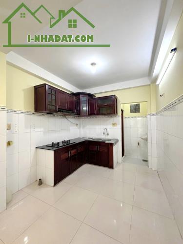Nhà 3 tầng hẻm thông đường Tuy Lý Vương P12Q8. 4.48 tỷ - 2