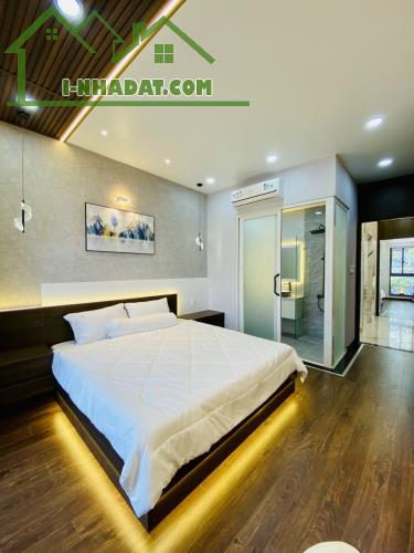 NHÀ 5 TẦNG KHU BÊN SÔNG THỦ ĐỨC - SAU LƯNG TTTM GIGAMALL PHẠM VĂN ĐỒNG- ĐƯỜNG 10M THÔNG - - 3
