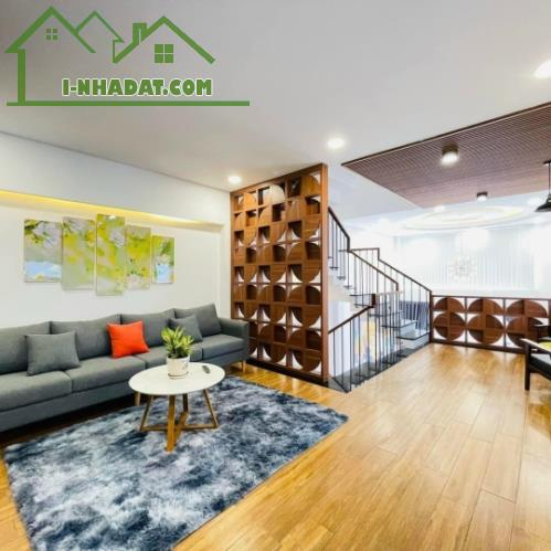 NHÀ PHỐ 5 TẦNG - SÁT KĐT VẠN PHÚC CITY  - NGANG 4.5M, 4 PN - 7 CHỖ NGỦ TRONG NHÀ - 2