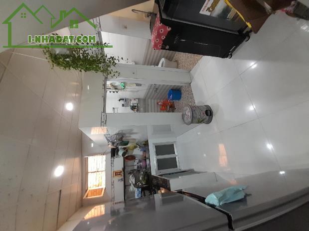 BÁN NHÀ MẶT TIỀN GẦN CẦU CHÀ VÀ KHU VỰC KINH DOANH BUÔN BÁN SẦM UẤT QUẬN 8, 72M2  NGANG - 2