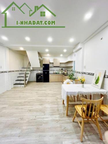 Bán gấp nhà mới đẹp lung linh ở ngay Trần xuân Soạn, hẻm rộng rãi, cao ráo, 30m2, 3T, SHR. - 5
