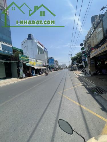 Bán nhà mặt tiền 3 tầng 10x45m giá 25 tỷ Đường Bà Triệu - 1