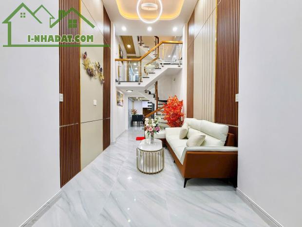 BÁN NHÀ QUẬN TÂN BÌNH - HẺM 1 TRỤC CÁCH MẶT TIỀN 20M - 3TÂNG - DTSD 90M² - CHỈ 4,85 TỶ