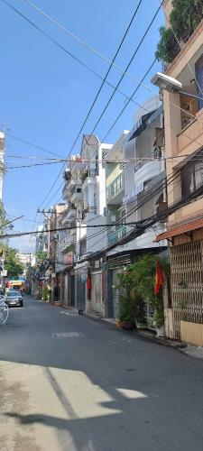 Nhà 3 tầng hẻm ô tô tránh, gần ACB bank Phan Huy Ích, 4.6 tỷ - 4