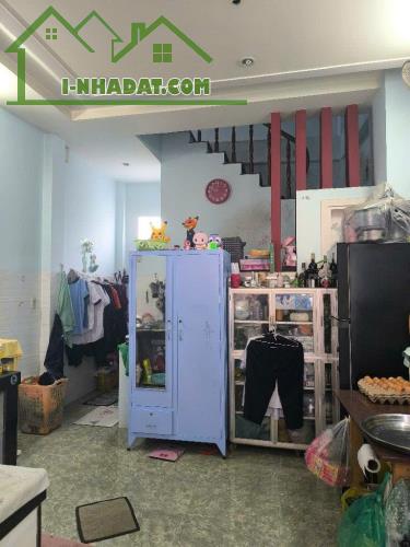 Bán gấp nhà đẹp ngang khủng hẻm thoáng mát nhỉnh 3T ngay trung tâm Tam Bình THủ Đức.