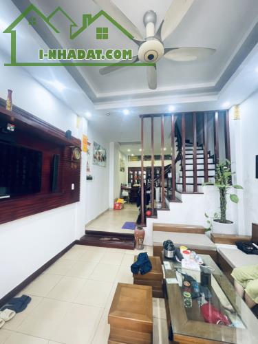 Bán nhà 4 tầng phố Phạm Văn Đồng chỉ 7.x tỷ, Phân lô quân đội, 50m ra oto tránh, 2 thoáng - 1