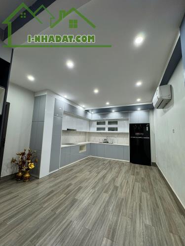 BÁN NHÀ NGÔ GIA TỰ LONG BIÊN 56M2 5T Ô TÔ ĐỖ CỬA, DÂN XÂY, NHỈNH 8 TỶ - 1