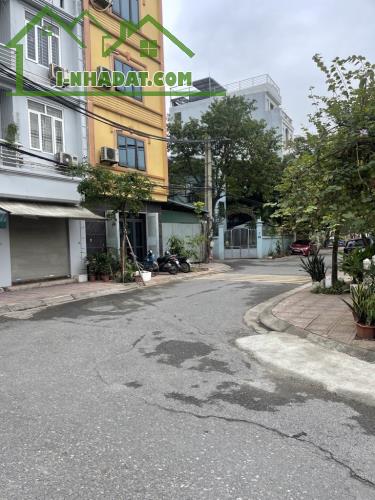BÁN NHÀ NGỌC LÂM Ô TÔ TRÁNH NHAU, THANG MÁY, KINH DOANH, NHÀ MỚI FULL NỘI THẤT