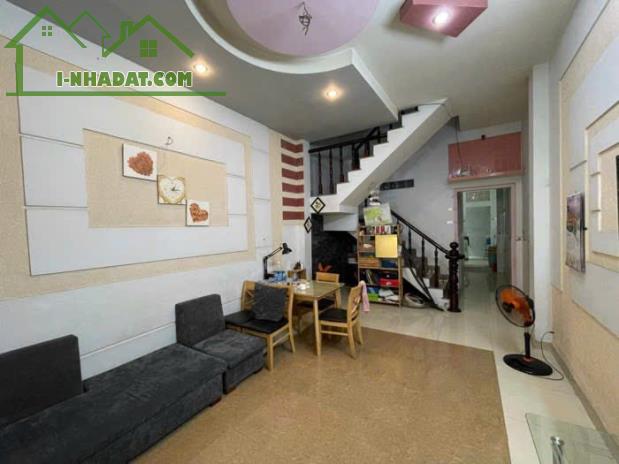 Bán nhà hẻm ô tô đường Lê Đình Cẩn, diện tích 65m2 (4 × 16), 2 tầng BTCT chỉ với giá 5 tỷ. - 1