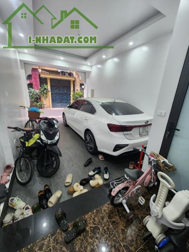 BÁN NHÀ MỚI 5 TẦNG THANG MÁY GARA Ô TÔ, NGÕ PHÂN LÔ THÔNG, GẦN PHỐ YÊN LẠC – HAI BÀ TRƯNG.