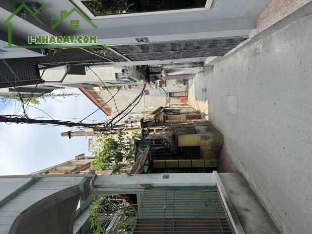 VỊ TRÍ ĐẮC ĐỊA-THÔNG SỐ VÀNG-Ô TÔ THÔNG- 1 NHÀ RA PHỐ.