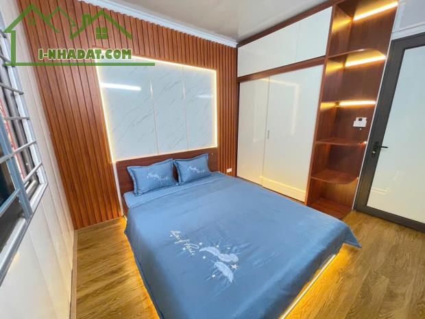 Nhà Lê Lai Tô Hiệu, 42m 5 tầng cách 1 nhà ra ô tô tránh, ngõ thông. Giá  chào 8 tỷ 99 - 2