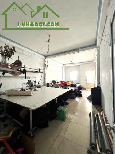 TÂN PHÚ - HXH THOẠI NGỌC HẦU – BÌNH LONG, NHÀ SÁT MẶT TIỀN, DT 84M2, NỞ HẬU, 3 LẦU - 2