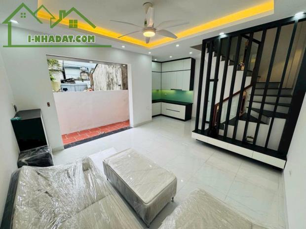 🏘 NHÀ ĐẸP MỚI KÍNH KONG - Ở NGAY - Ô TÔ ĐỖ CỔNG- CHỢ TRƯỜNG CÁCH NHÀ KHÔNG ĐẾN 200M - 1