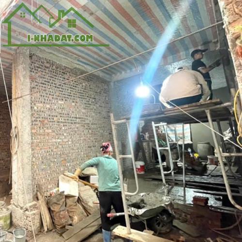 Nhà đang xây nhưng chủ mót bán rồi, 35m2 5 tầng thang máy hơn 8 tỷ