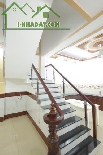 CHỦ KẸT TIỀN – NGỘP BANK – CẮT LỖ 700TR NHÀ ĐẸP 3 TẦNG BTCT – GIÁ CHỈ 4 TỶ 999₫ - 1